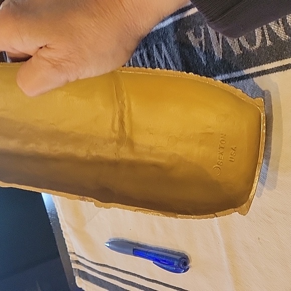 5 For 25.00/Cast Iron Sexton Wine Bottle, EUC, dk.green/ brown - Picture 3 of 3